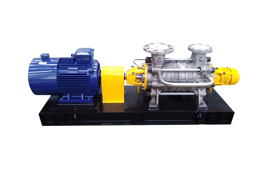 What fluids can the horizontal multistage chemical process pump deliver?