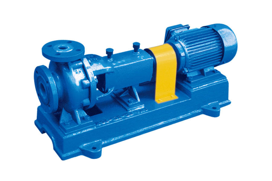 What types of chemicals can be pumped using an IHF lining fluorine chemical pump?